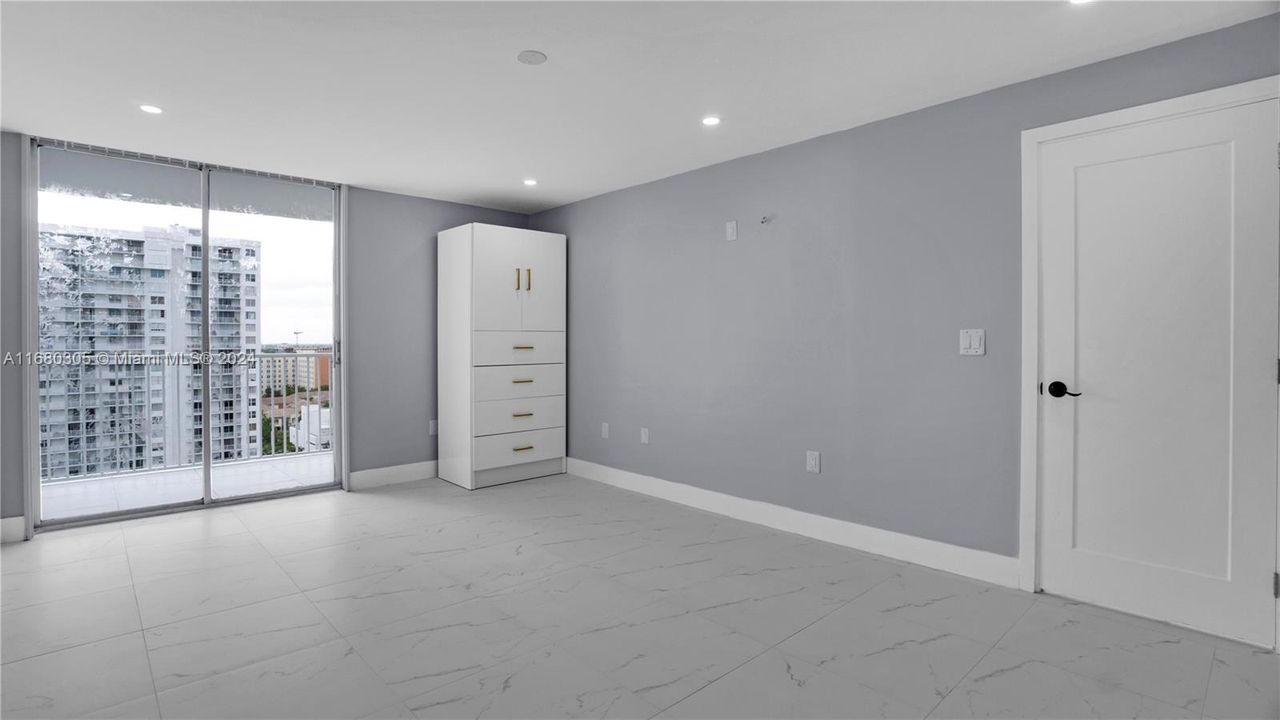 For Sale: $449,900 (2 beds, 2 baths, 1466 Square Feet)