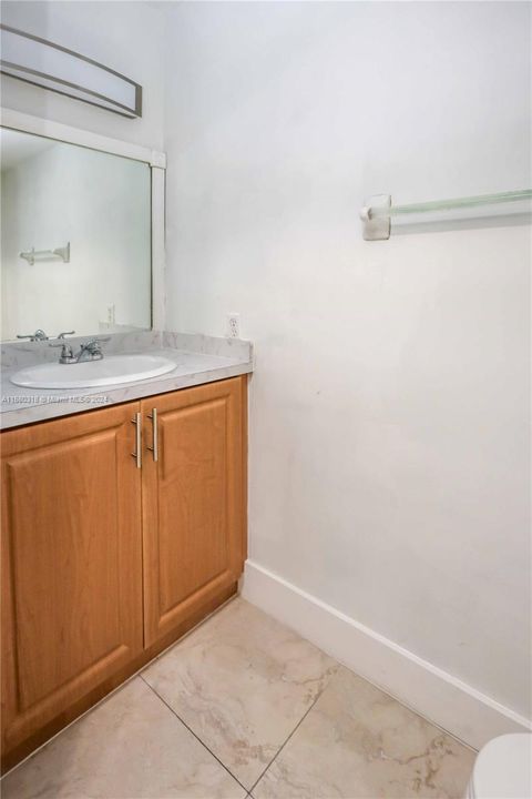 For Sale: $315,000 (2 beds, 2 baths, 1280 Square Feet)