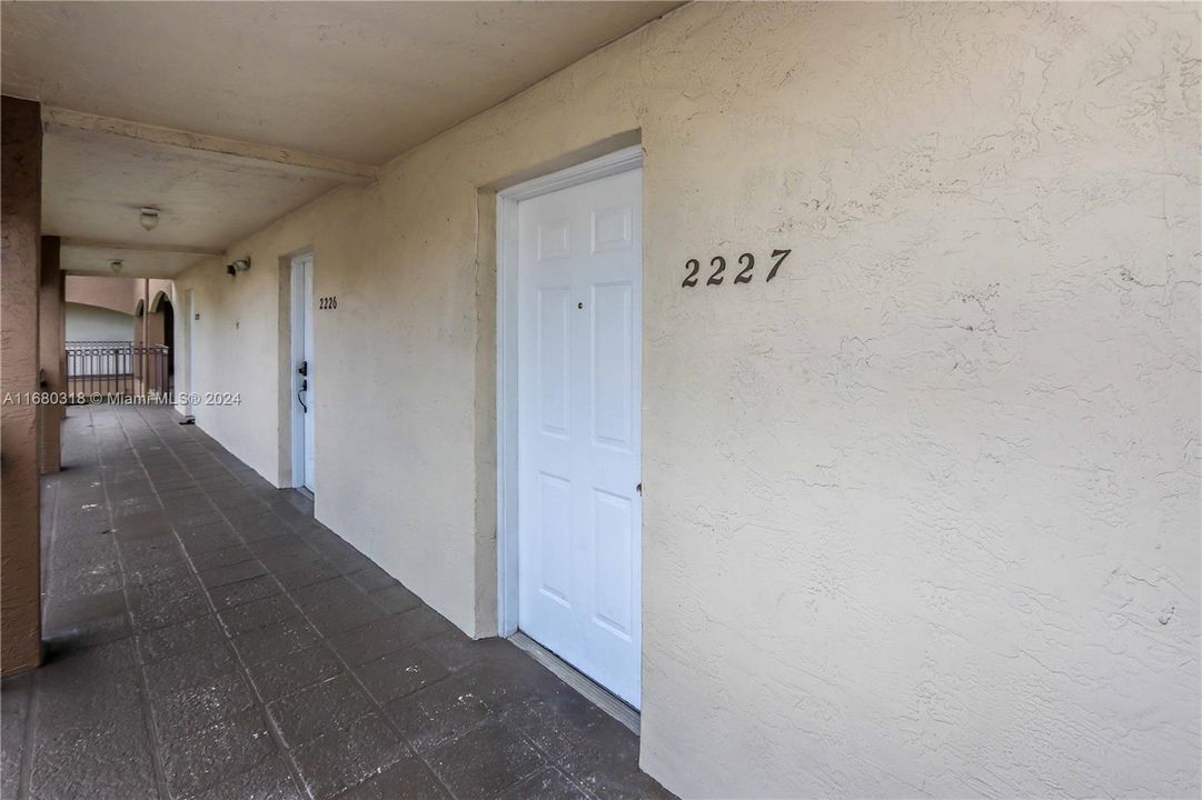 For Sale: $315,000 (2 beds, 2 baths, 1280 Square Feet)