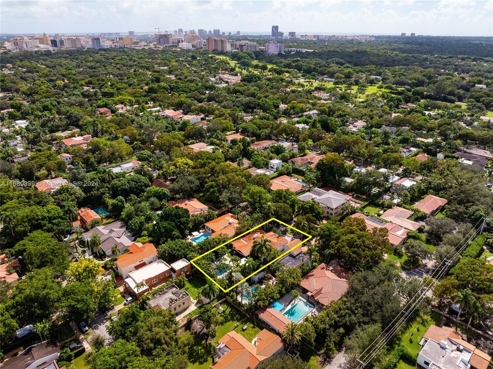 En Venta: $2,595,000 (3 camas, 3 baños, 2207 Pies cuadrados)