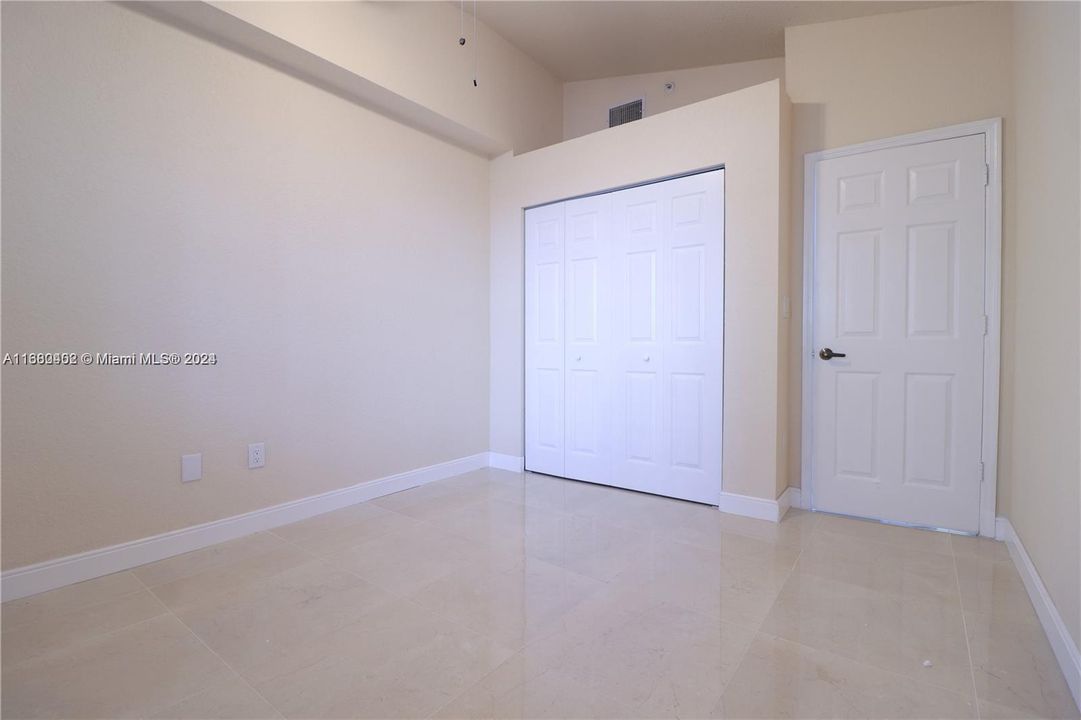 For Rent: $2,900 (3 beds, 3 baths, 1285 Square Feet)