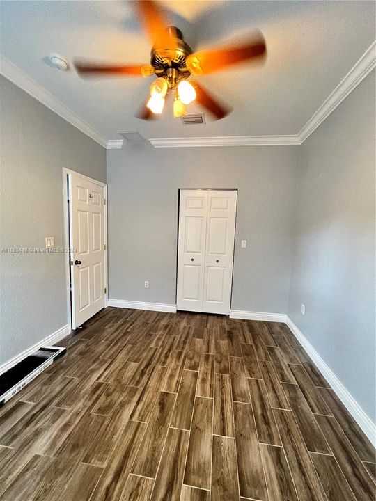 For Rent: $2,800 (3 beds, 3 baths, 1527 Square Feet)