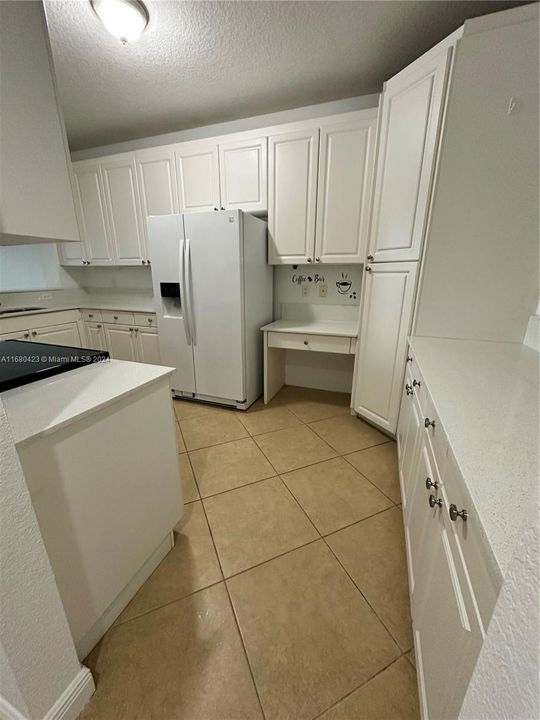 Recently Rented: $3,600 (3 beds, 2 baths, 1950 Square Feet)