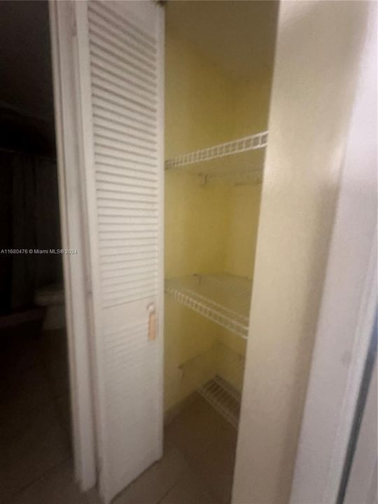 En Venta: $260,000 (2 camas, 2 baños, 1144 Pies cuadrados)