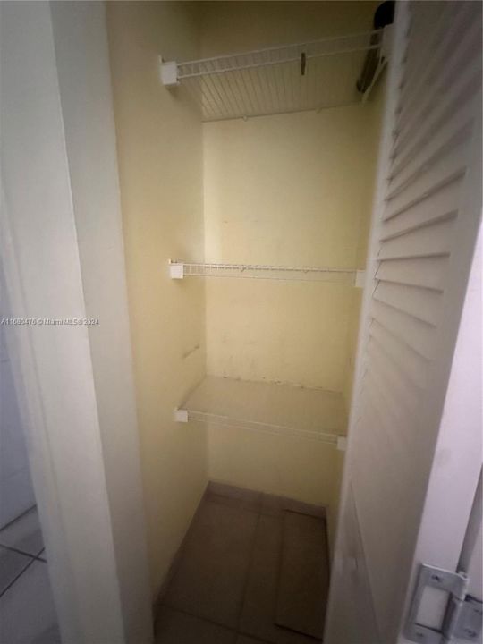 En Venta: $260,000 (2 camas, 2 baños, 1144 Pies cuadrados)