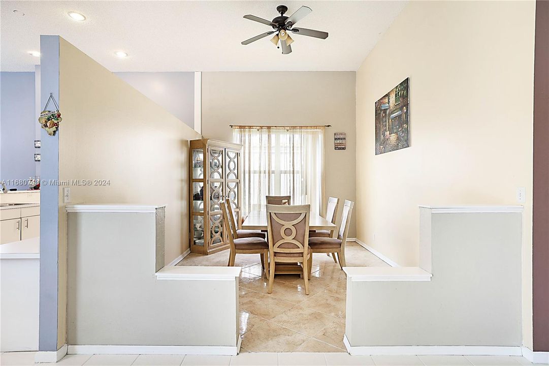 For Sale: $775,000 (4 beds, 2 baths, 2776 Square Feet)