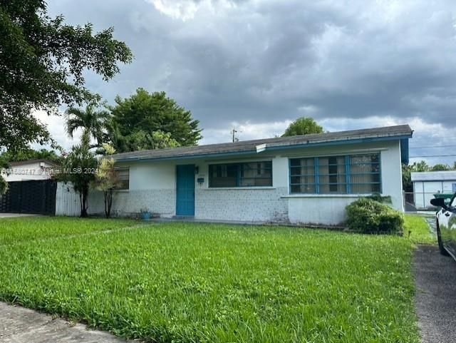 En Venta: $550,000 (3 camas, 2 baños, 1317 Pies cuadrados)