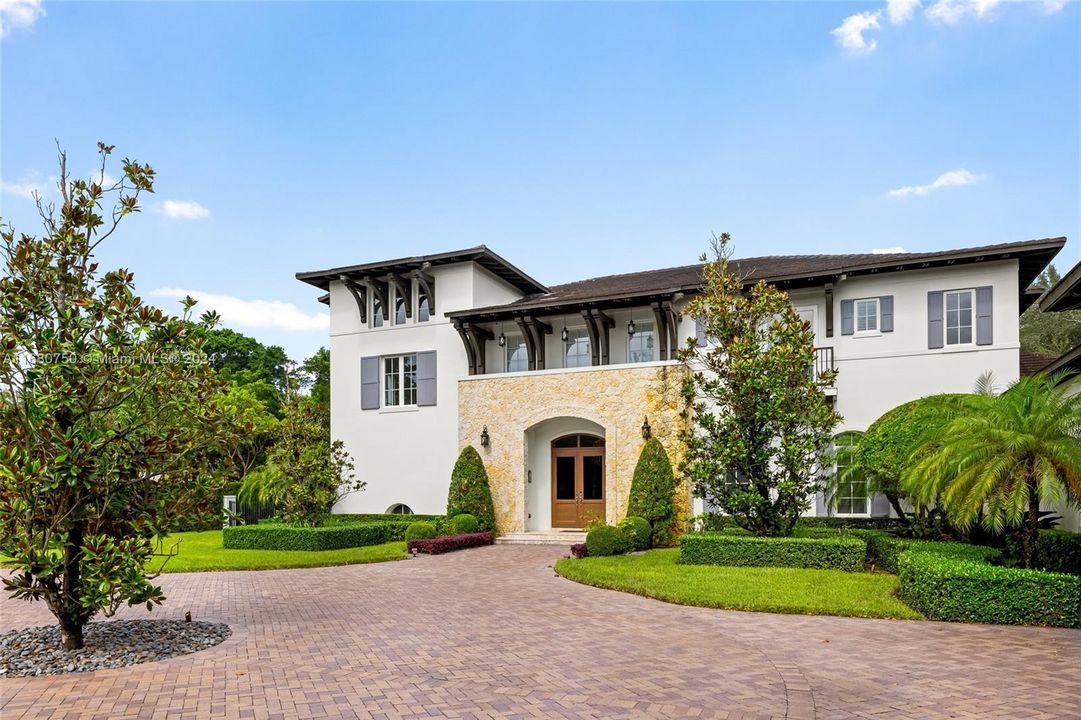 For Sale: $9,495,000 (7 beds, 6 baths, 9729 Square Feet)