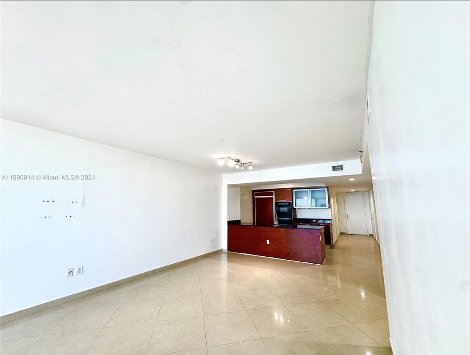 En Venta: $1,285,000 (3 camas, 2 baños, 1554 Pies cuadrados)