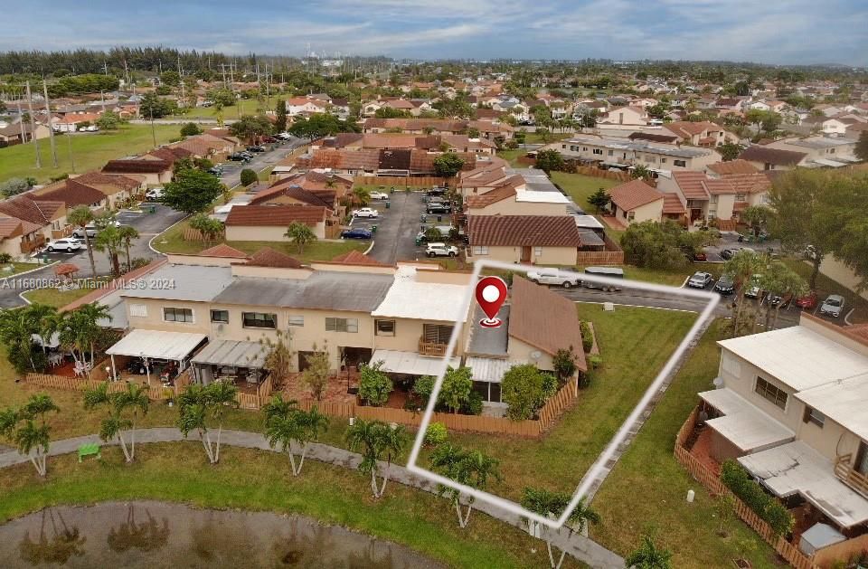 En Venta: $485,000 (2 camas, 2 baños, 1335 Pies cuadrados)