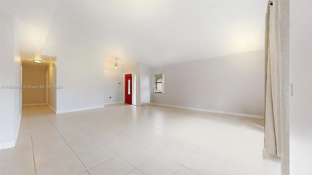 For Sale: $485,000 (2 beds, 2 baths, 1335 Square Feet)