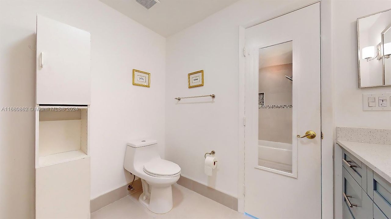 For Sale: $485,000 (2 beds, 2 baths, 1335 Square Feet)