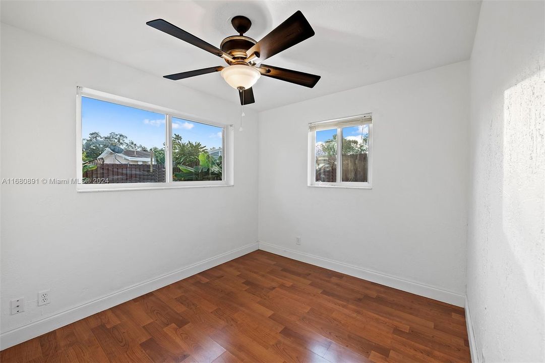 For Sale: $505,500 (3 beds, 2 baths, 1144 Square Feet)