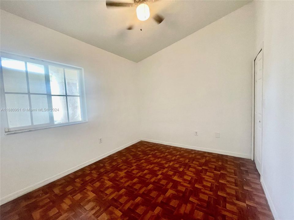 For Rent: $1,800 (2 beds, 2 baths, 815 Square Feet)