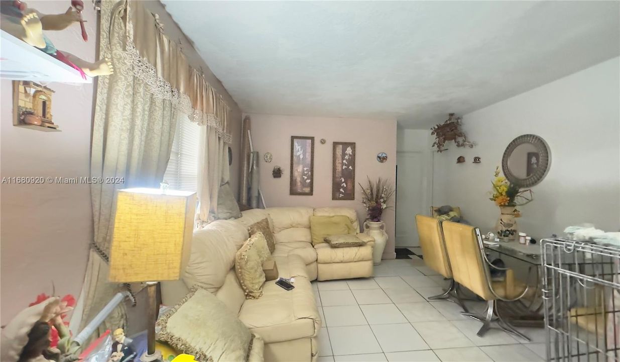 En Venta: $350,000 (1 camas, 1 baños, 630 Pies cuadrados)