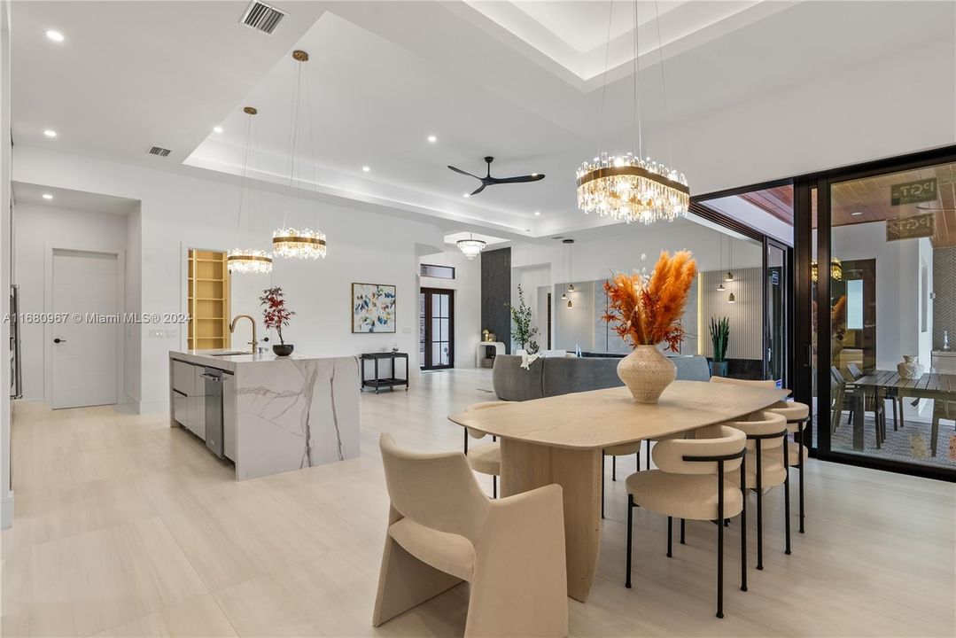 Recently Sold: $1,490,000 (5 beds, 5 baths, 3045 Square Feet)