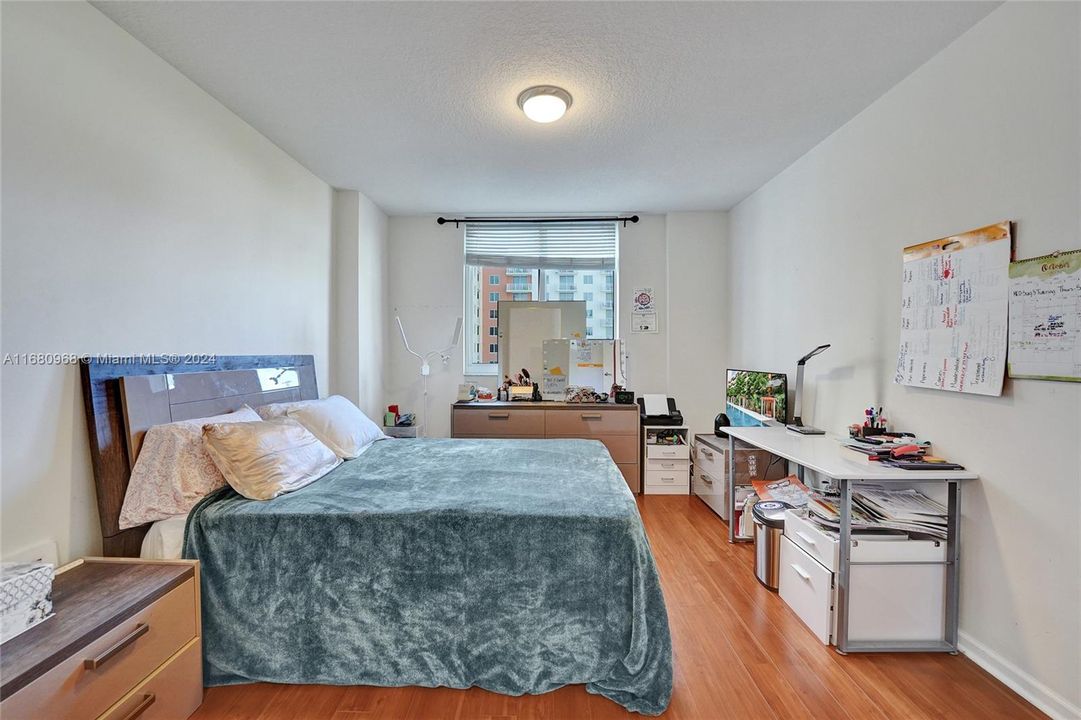 For Sale: $439,526 (2 beds, 2 baths, 1073 Square Feet)