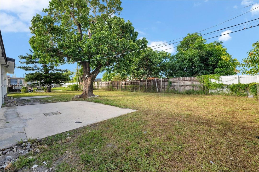 For Sale: $509,999 (3 beds, 2 baths, 1158 Square Feet)