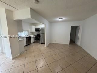 For Sale: $369,900 (2 beds, 2 baths, 988 Square Feet)