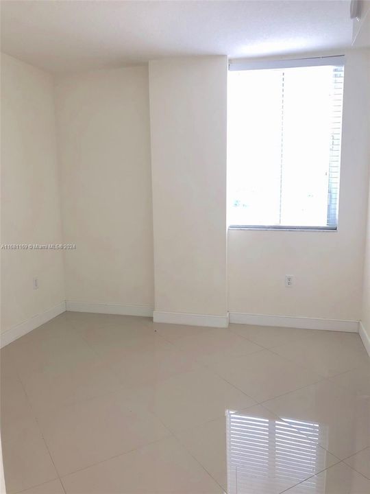 Recently Rented: $2,450 (2 beds, 2 baths, 845 Square Feet)