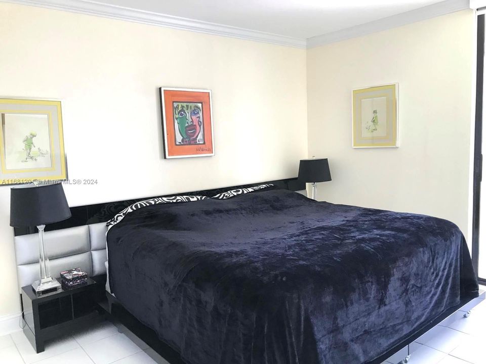 En Venta: $429,900 (2 camas, 2 baños, 1313 Pies cuadrados)