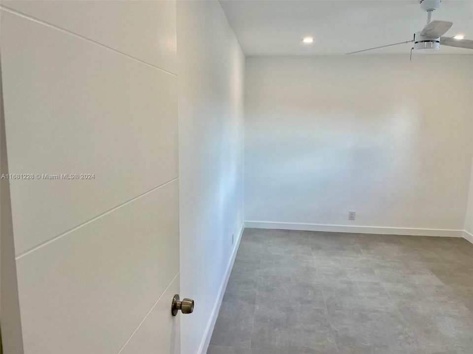 Active With Contract: $2,600 (3 beds, 2 baths, 1250 Square Feet)