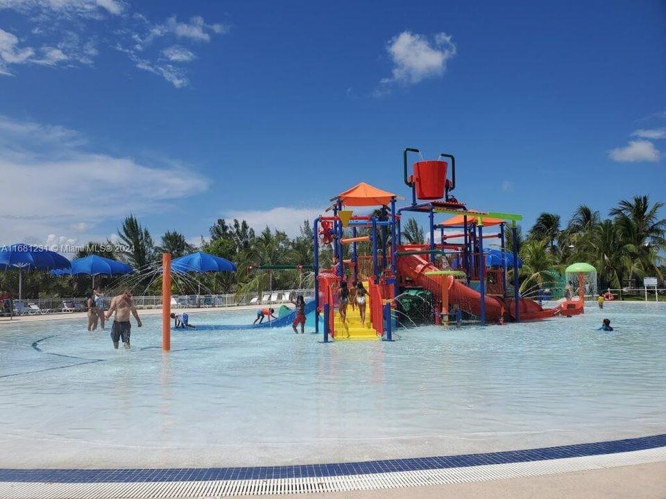 SPALSH AT QUIET WATER PARK_NEARBY AREA