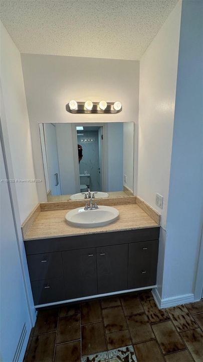 Recently Rented: $2,500 (2 beds, 2 baths, 1176 Square Feet)