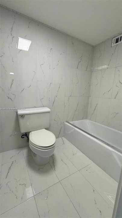 Recently Rented: $2,500 (2 beds, 2 baths, 1176 Square Feet)