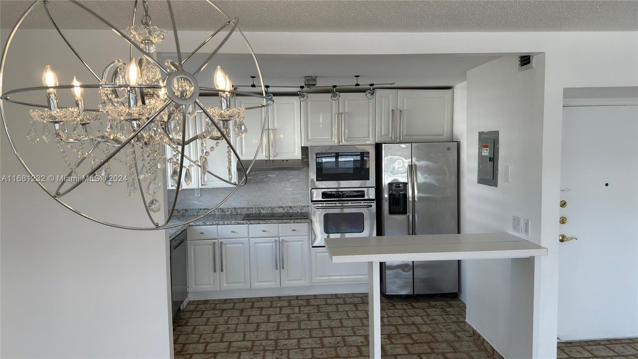 Recently Rented: $2,500 (2 beds, 2 baths, 1176 Square Feet)