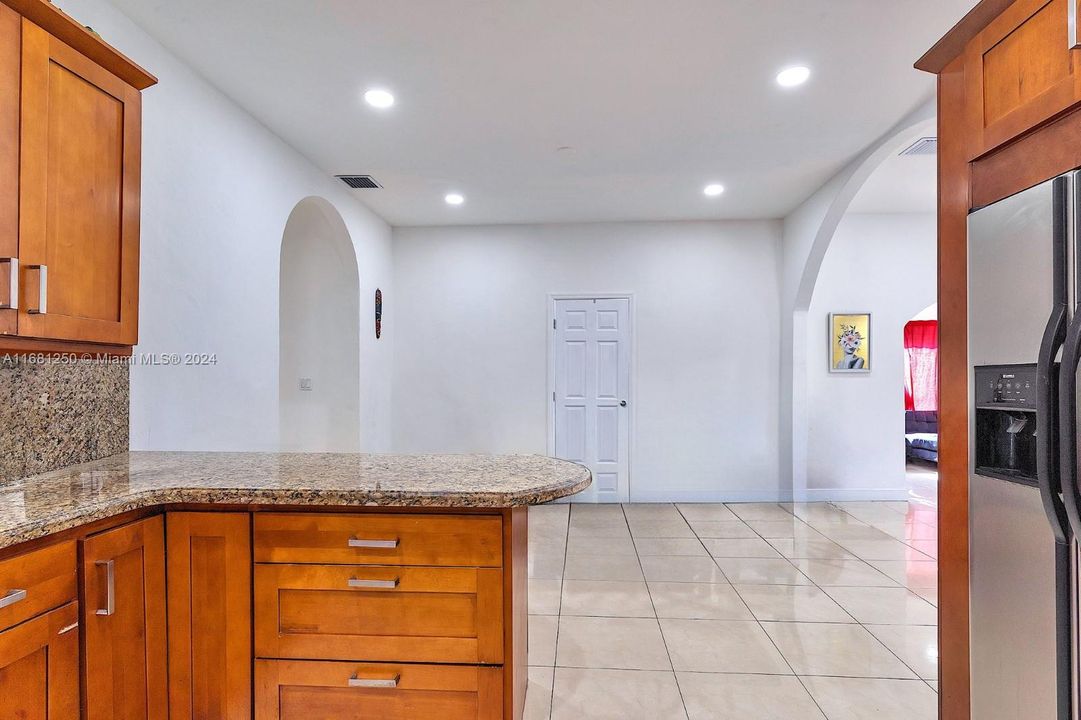 En Venta: $1,100,000 (0 camas, 0 baños, 1951 Pies cuadrados)