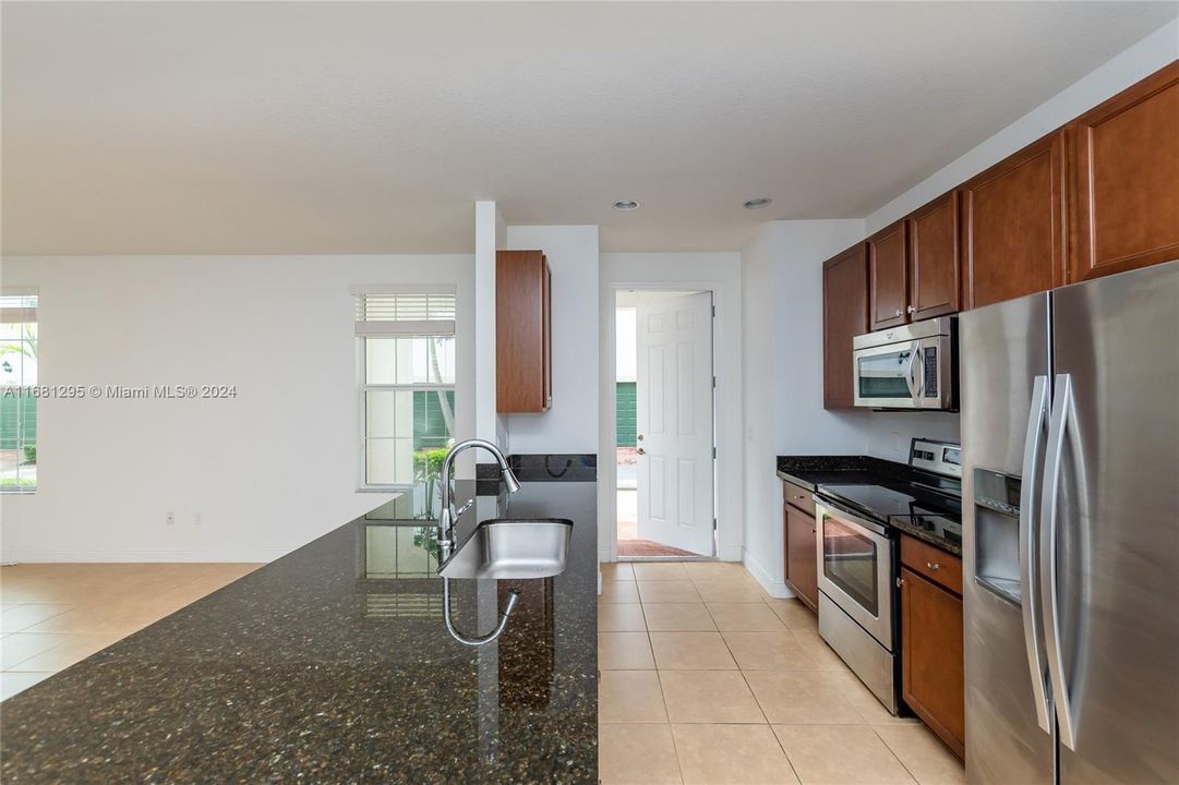 Active With Contract: $3,400 (3 beds, 2 baths, 1743 Square Feet)