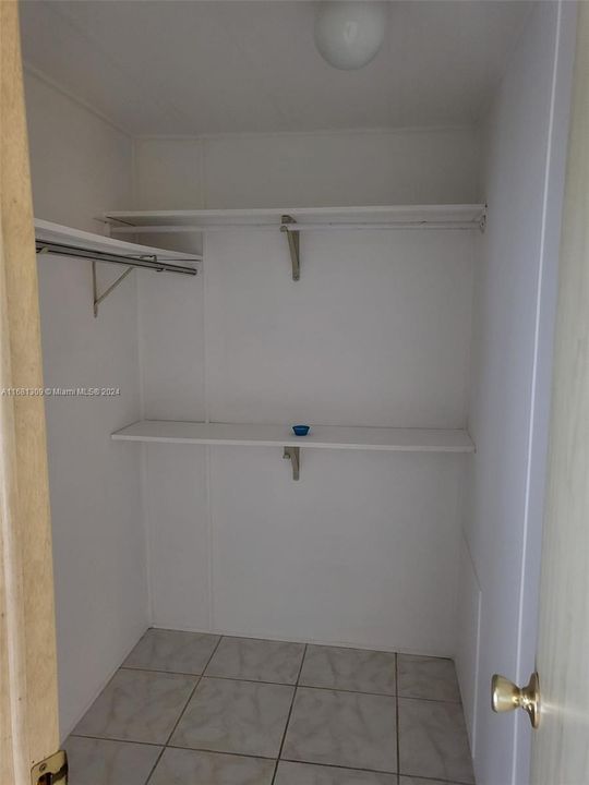 En Venta: $75,000 (3 camas, 2 baños, 11560 Pies cuadrados)