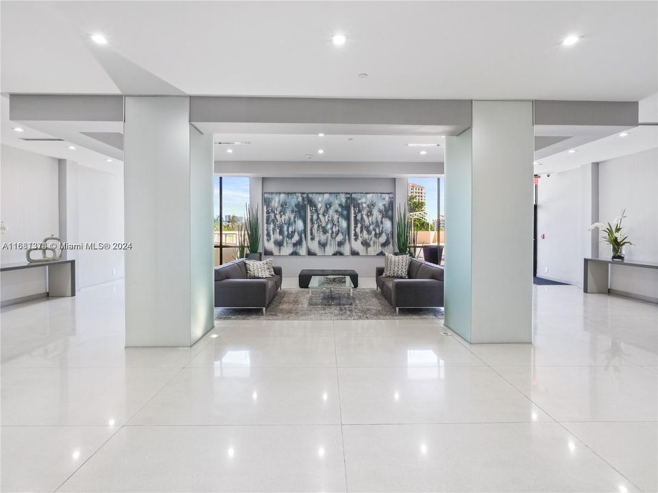 En Venta: $399,900 (2 camas, 2 baños, 1313 Pies cuadrados)