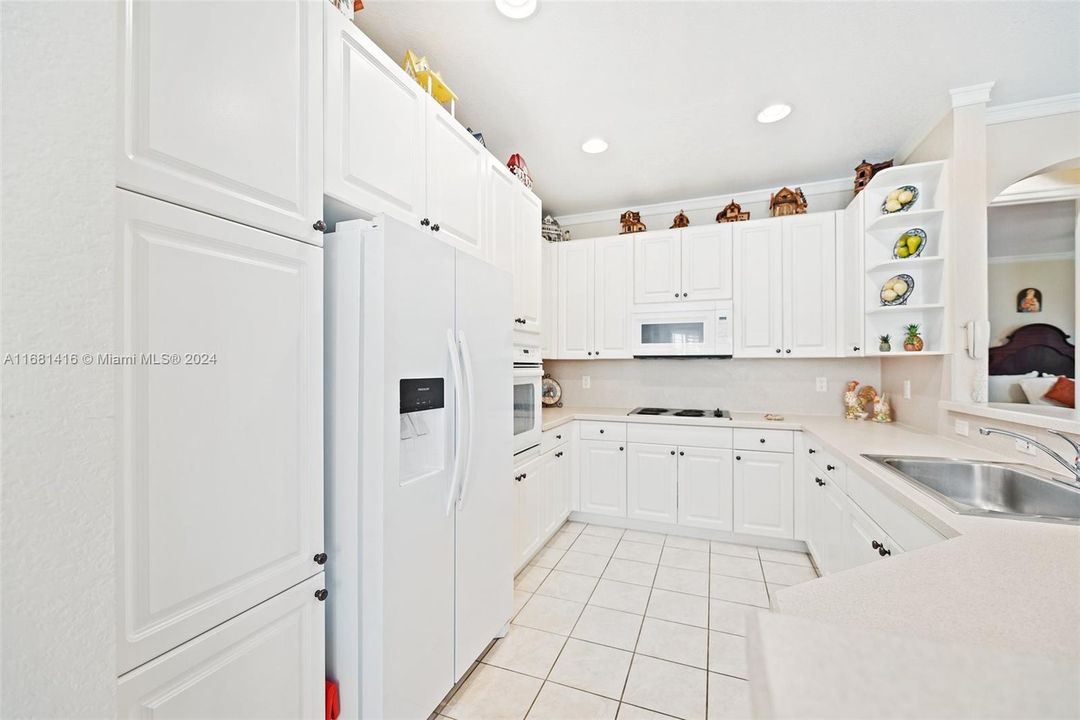 For Sale: $640,000 (3 beds, 2 baths, 1600 Square Feet)