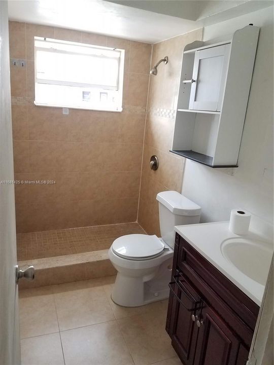 For Rent: $1,500 (1 beds, 1 baths, 740 Square Feet)