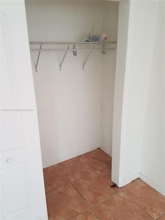 For Rent: $1,500 (1 beds, 1 baths, 740 Square Feet)