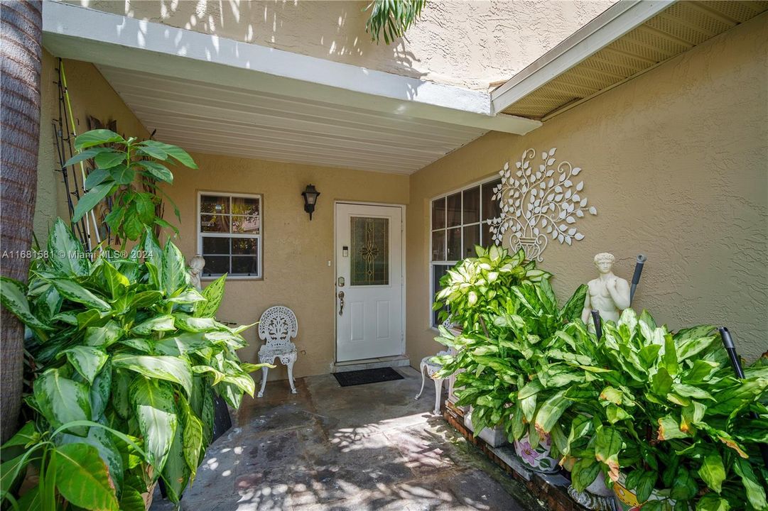 For Sale: $384,900 (3 beds, 2 baths, 1560 Square Feet)