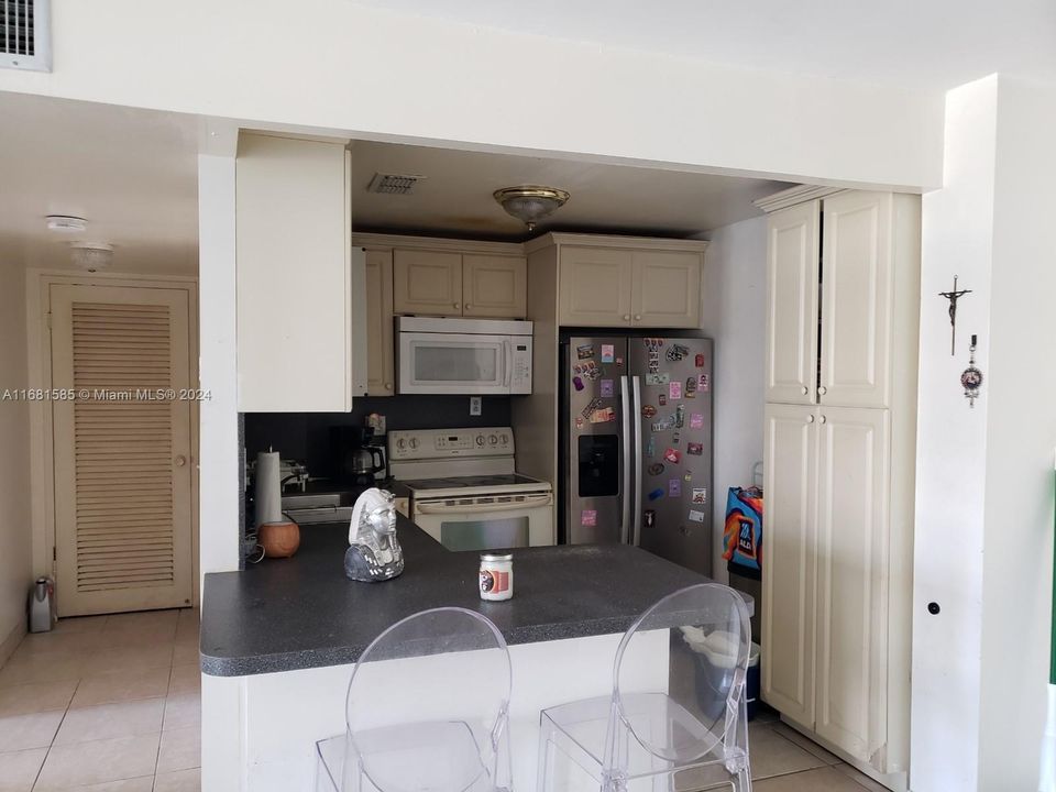 En Venta: $224,900 (1 camas, 1 baños, 700 Pies cuadrados)