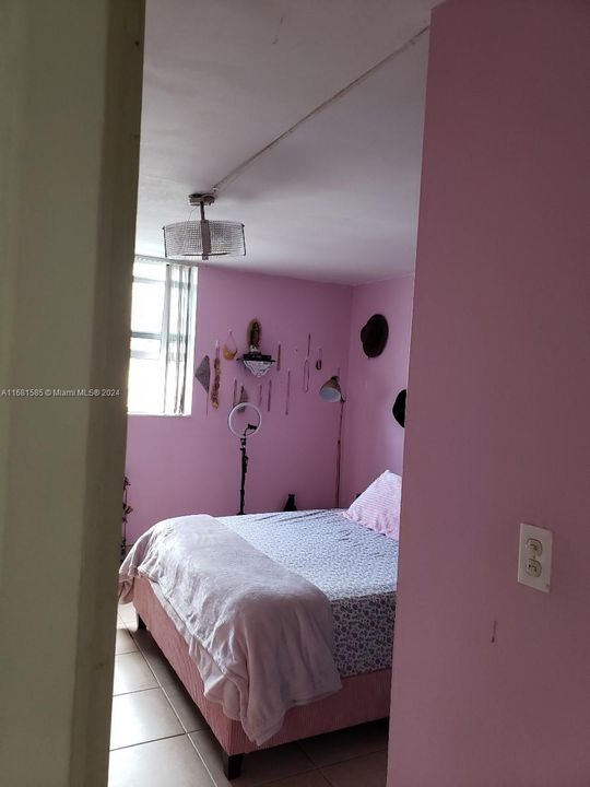 En Venta: $224,900 (1 camas, 1 baños, 700 Pies cuadrados)