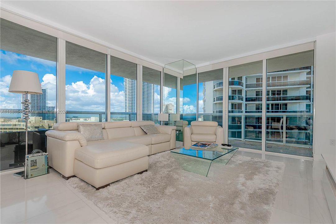 For Sale: $1,195,000 (2 beds, 2 baths, 1458 Square Feet)