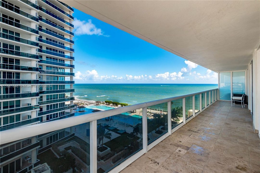 For Sale: $1,195,000 (2 beds, 2 baths, 1458 Square Feet)