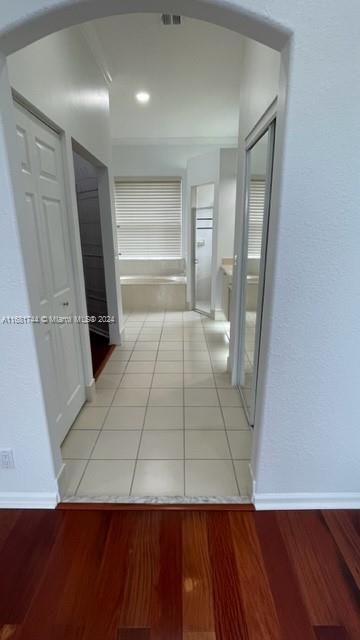 For Rent: $4,700 (3 beds, 2 baths, 2231 Square Feet)