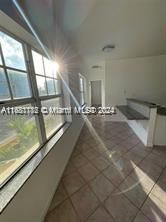 Active With Contract: $2,000 (2 beds, 1 baths, 680 Square Feet)