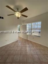 Active With Contract: $2,000 (2 beds, 1 baths, 680 Square Feet)