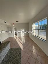 Active With Contract: $2,000 (2 beds, 1 baths, 680 Square Feet)