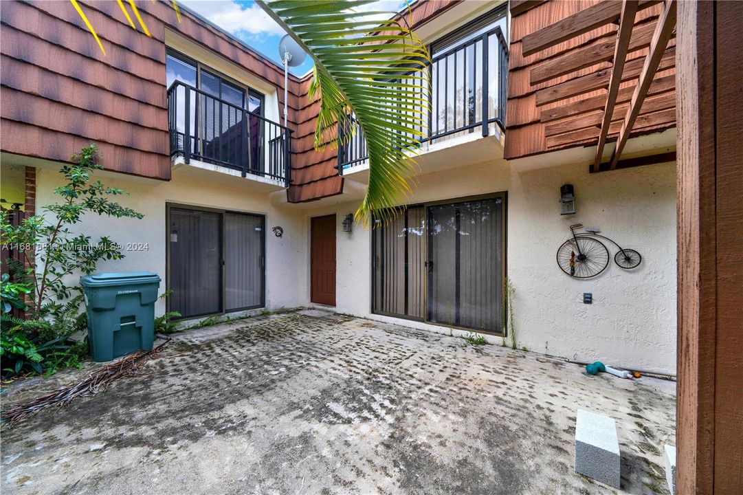 En Venta: $430,000 (3 camas, 2 baños, 1654 Pies cuadrados)