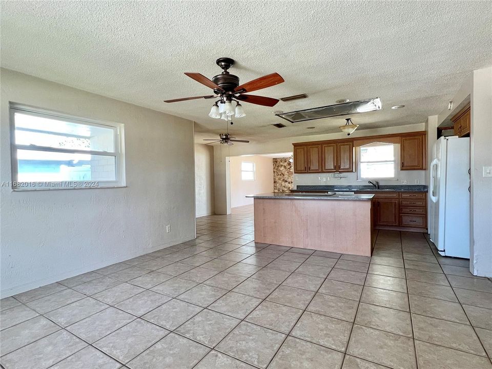 For Sale: $225,000 (3 beds, 1 baths, 0 Square Feet)