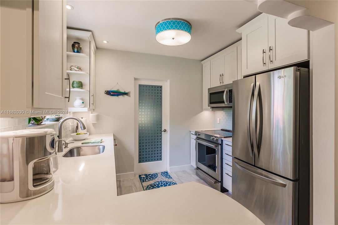 For Sale: $1,325,000 (3 beds, 2 baths, 1622 Square Feet)