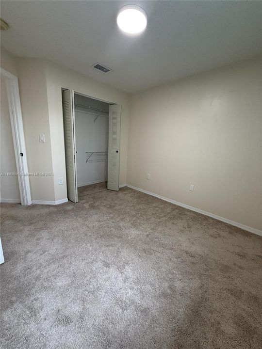 Active With Contract: $2,500 (2 beds, 2 baths, 1120 Square Feet)